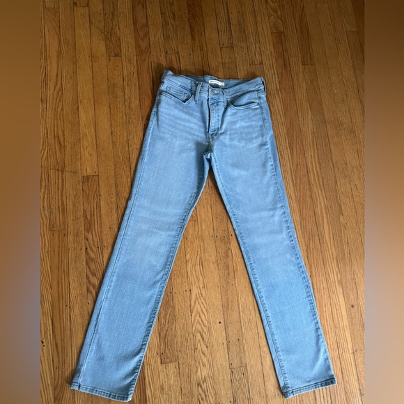 Levi's Women's Light Blue Skinny Jeans - Picture 3 of 8